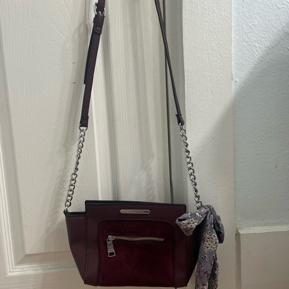 Steve Madden Burgundy Shoulder Bag with Chain Strap - Picture 5 of 6